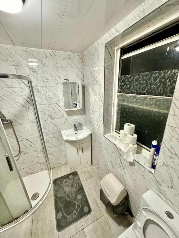 Gasthof Whitechapel Lindley House R2 *